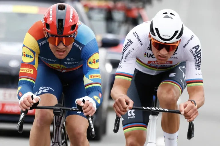 Mads Pedersen vence Van der Poel em sprint na Gent-Wevelgem