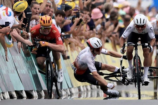 4ª etapa do Tour de France teve três acidentes nos últimos 2 km
