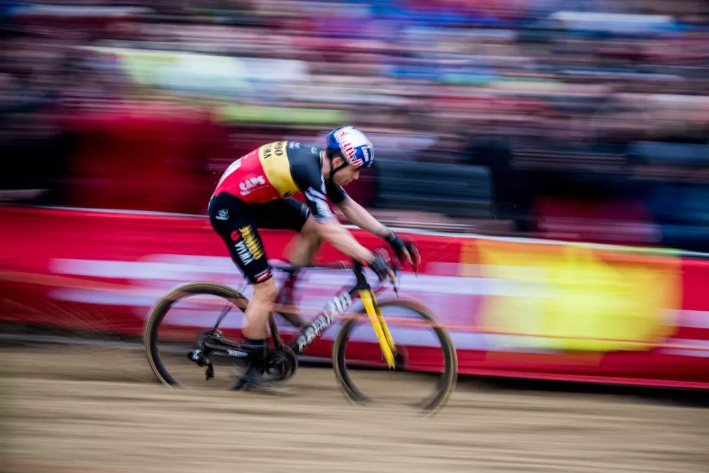 Espetáculo de Wout Van Aert na 12ª etapa da Copa do Mundo de Cyclocross