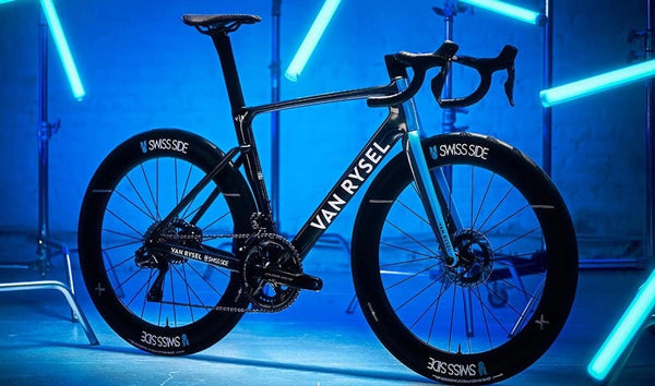 AG2R vai usar a Van Rysel, da Decathlon, que deve ser a bicicleta mais barata do WorldTour em 2024