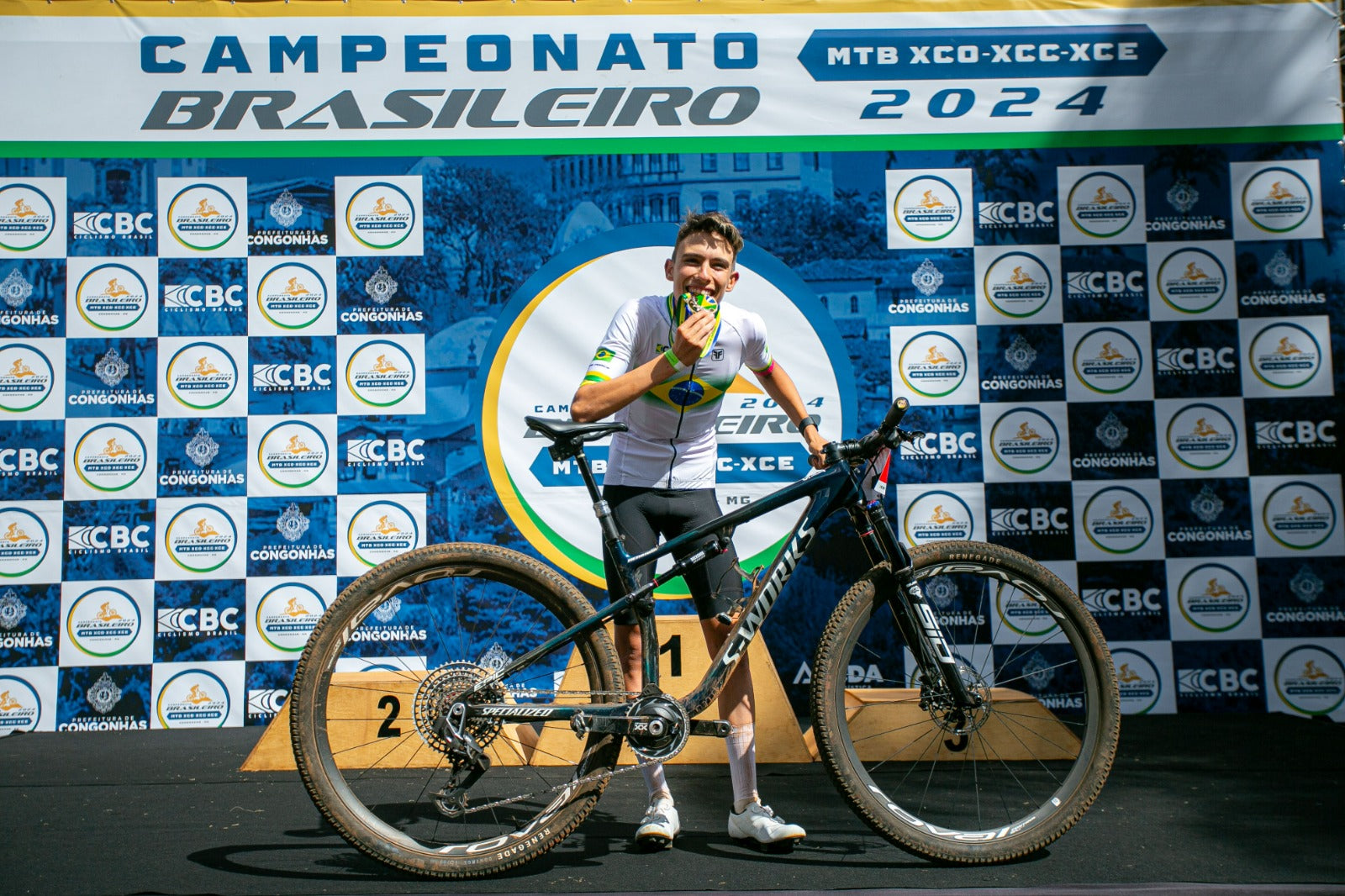 Specialized Racing BR conquista três medalhas de ouro e duas de prata no Campeonato Brasileiro de XCO