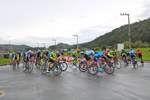 Brasil garante duas vagas no ciclismo de estrada para Paris-2024 após GP Internacional de Ciclismo em Urubici